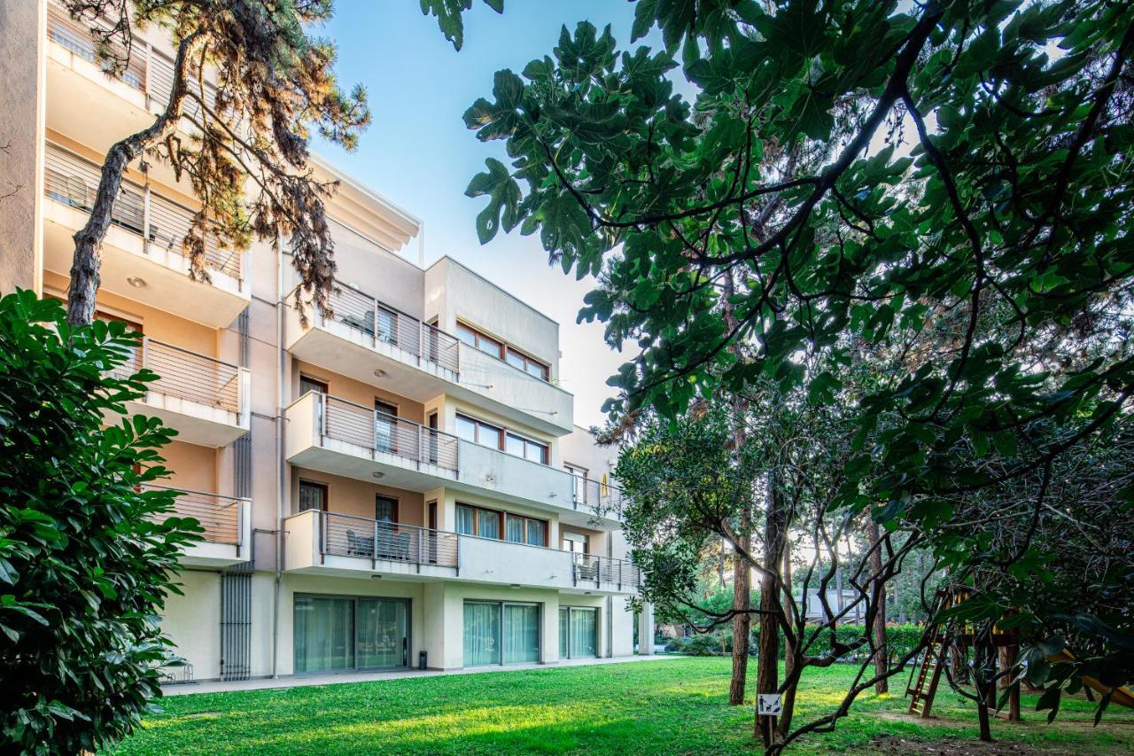 Residence Airone Lignano Sabbiadoro Dış mekan fotoğraf