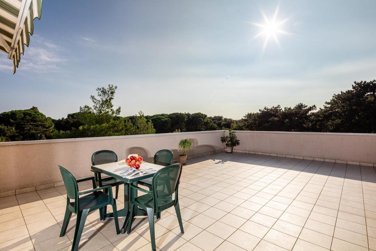 Residence Airone Lignano Sabbiadoro Dış mekan fotoğraf